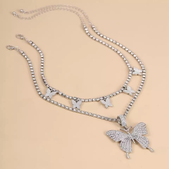 Luxury Rhinestone Set of Two Necklaces Choker Butterfly - Picture 3 of 6